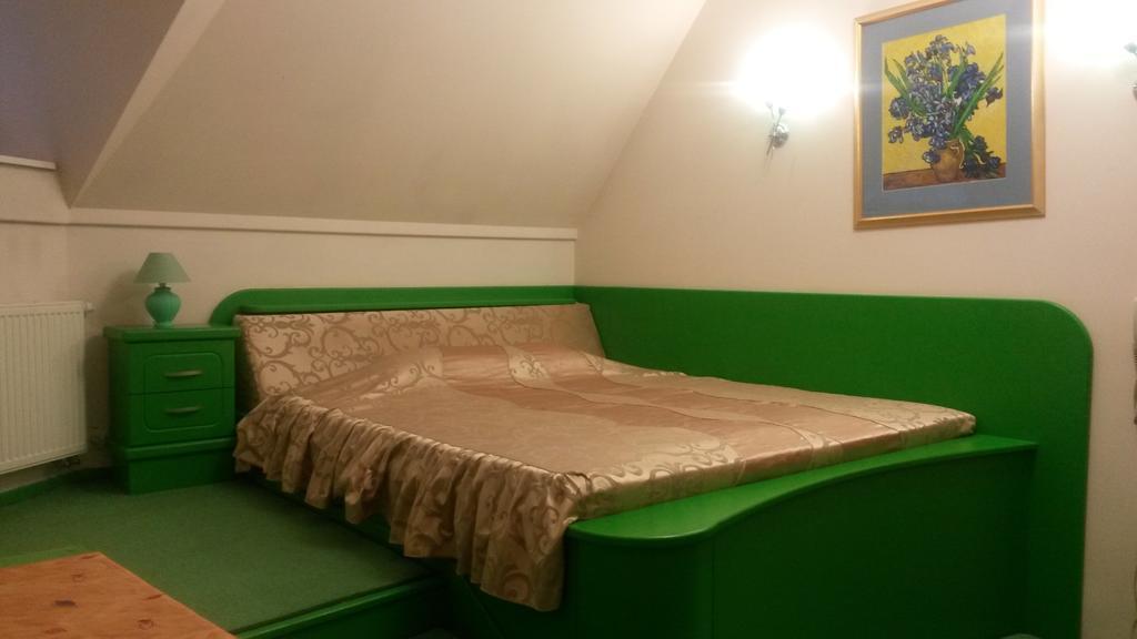Marlen Hotel Rivne Quarto foto